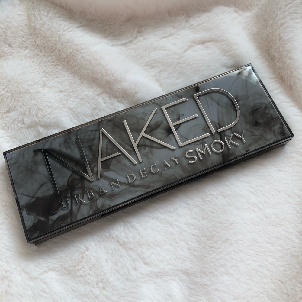 Urban Decay Naked Smoky Palette